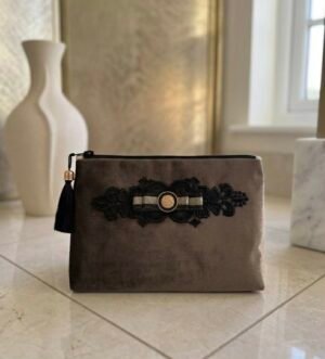 Rankų darbo kosmetinė